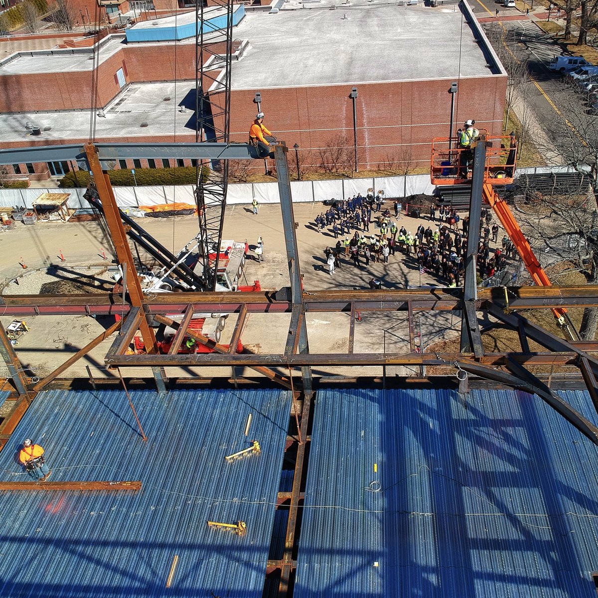 miltonlevin's tweet photo. A few more Topping Off images @UConn @UConnRec https://t.co/gY1SVpKJyx