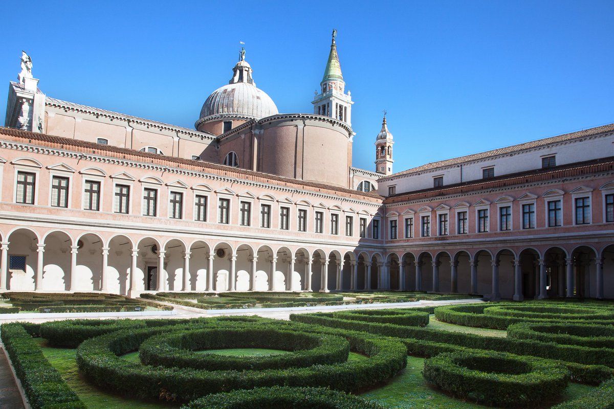 GENERALI's tweet photo. Visit the monumental complex of @FondazioneGCini on the island of San Giorgio in #Venice. From tomorrow an innovative video guide system will allow visitors to discover every day this unique cultural heritage. https://t.co/34XjaA1eLB
#visitCini #welovevenice #THSNVenice https://t.co/KxnxVic1aH