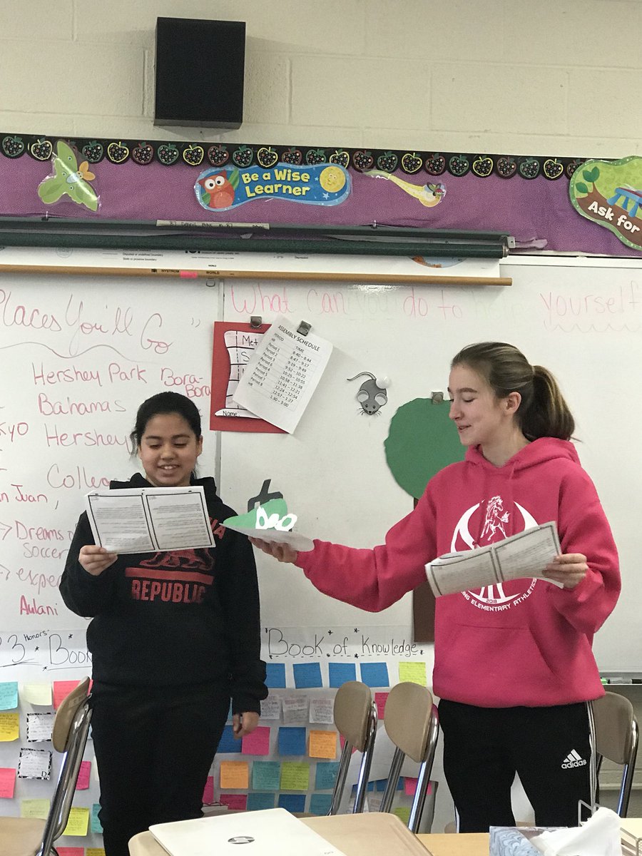 MrsPSaysTeach's tweet photo. Readers theatre for Green Eggs &amp; Ham 💚🍳 #ReadAcrossAmericaWeek https://t.co/lGIQHmiZRf