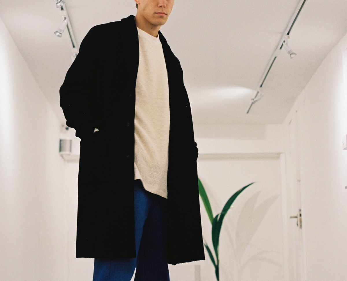 UtterCouture's tweet photo. Snowed in? We've got you covered. Shop the Edit... https://t.co/OSodAzYPrA https://t.co/VCfkOeQEvX