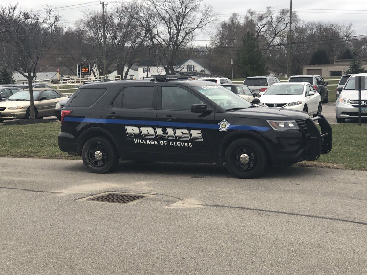 Thank you Cleves for all your support! Great drill today! <a href="/The_Real_O_Man/">Chris Oser</a> <a href="/YellowJacketCB/">Amanda Colesto k</a> <a href="/mrskatieconley/">Katie</a> <a href="/MissBowen1/">Mandy Aug</a> <a href="/TRLSDjackets/">Three Rivers</a> @3RiversCOO <a href="/TimSWagner/">Tim S. Wagner</a> <a href="/HollySimms6/">Holly Simms</a> @taylorsportsAD <a href="/MrBiedenbach/">Principal Biedenbach</a> <a href="/krauser109/">Elizabeth Krauser</a>