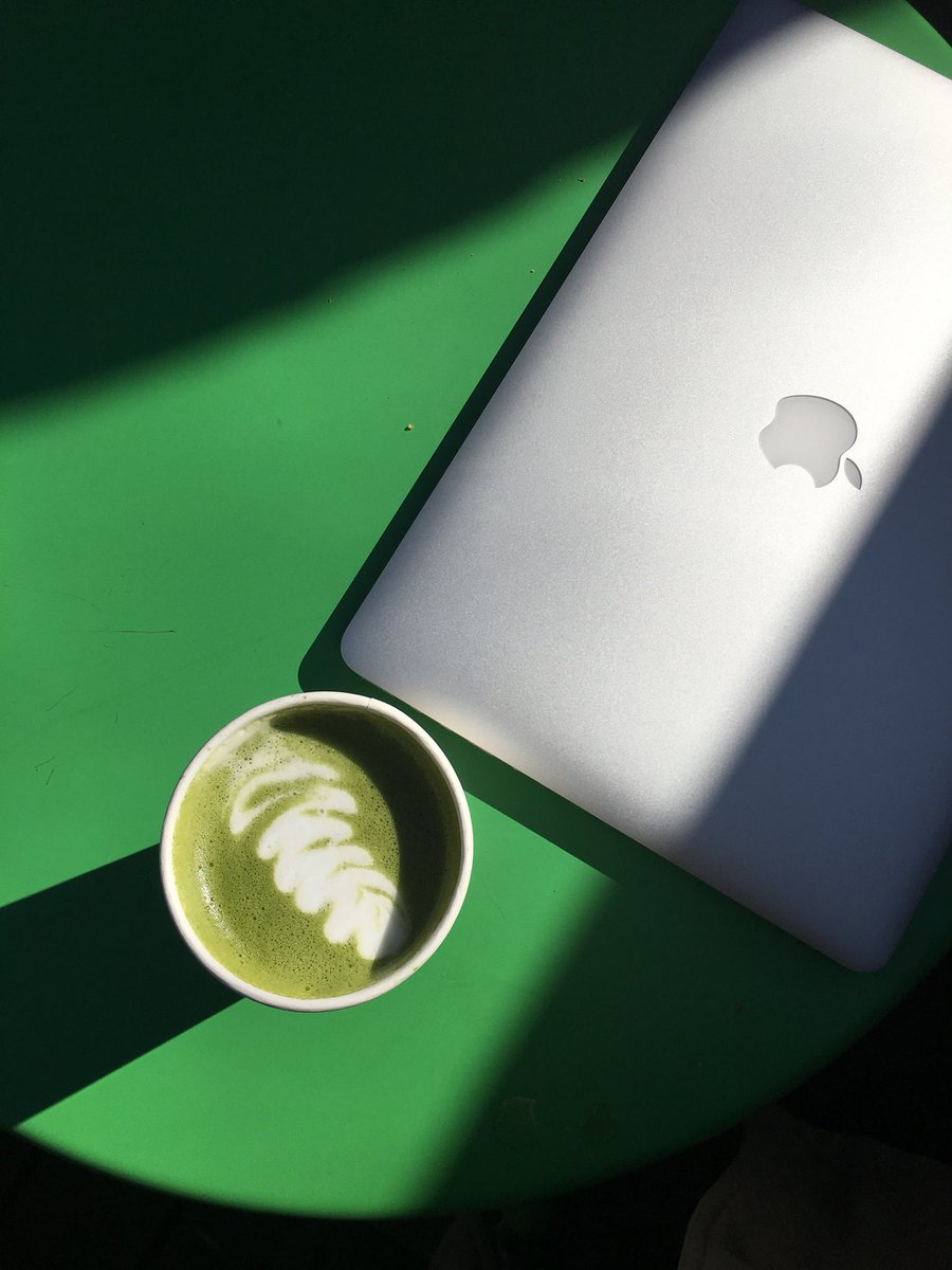 abbyjdavid's tweet photo. Working on a blog post and enjoying a creamy matcha latte OUTDOORS!! At @Jimmyscoffee 🍵🌟 #torontoheat #warm https://t.co/ybkkdyOCXi