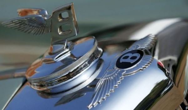 BBCNWT's tweet photo. Bentley's car factory in Crewe has received permission for a £40 million expansion to site 1,000 engineers in a new facility. Nearby Leighton Hospital and some residents had objected due to a proposed road closure. https://t.co/NvI3HRiyFp