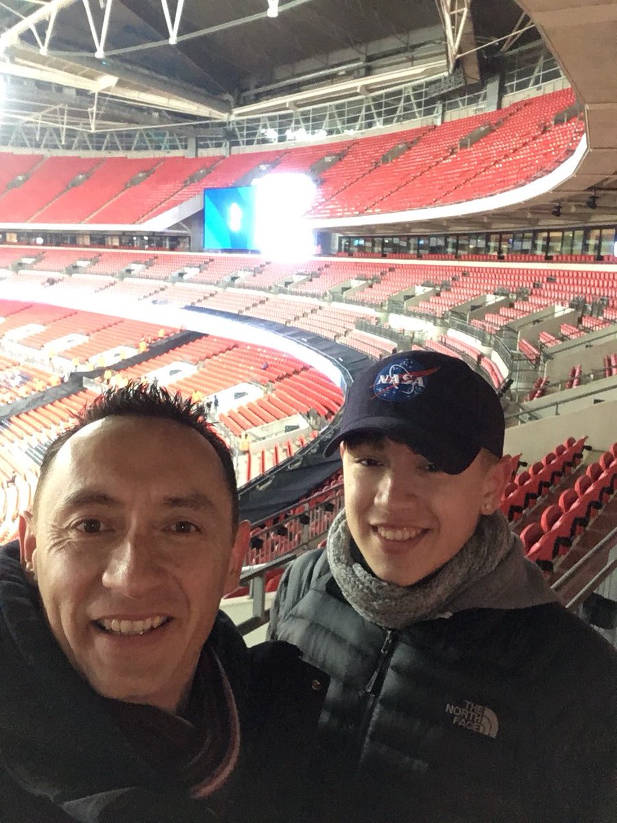 domshere's tweet photo. @SpursOfficial My sons first time at Wembley #COYS https://t.co/1scpTvL7Dv