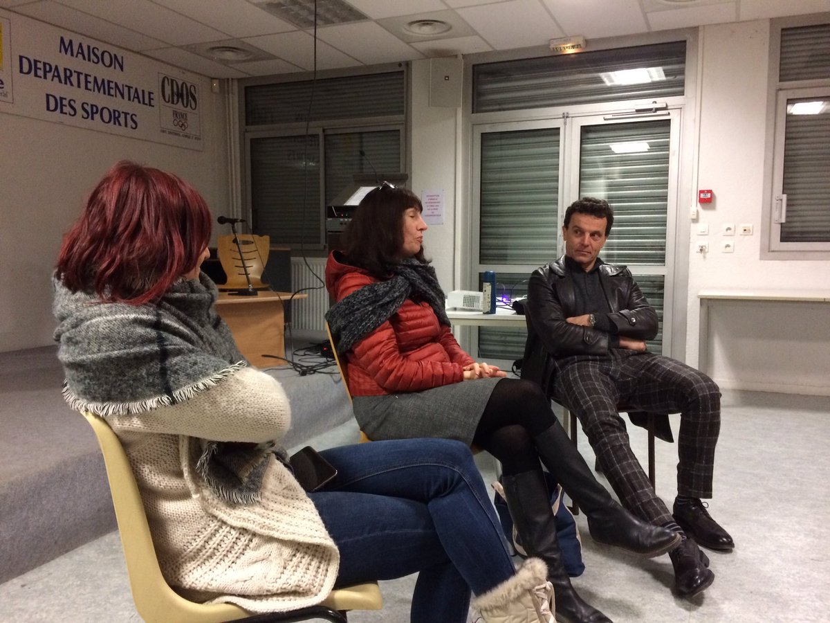 ClubPresse38's tweet photo. La #presse et les #JO68 : film témoignage du @ClubPresse38 "Rendre ces images aux citoyens" https://t.co/SY0AcyjuyF