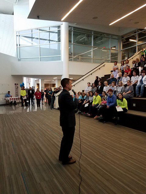 nurseliz85's tweet photo. So proud of all the amazing professionals who came to educate and share resources to the members of our community last night at the #bepreparedstayhealthy event!  Successful night everyone #kisdbragchat https://t.co/PhS7HblLNJ