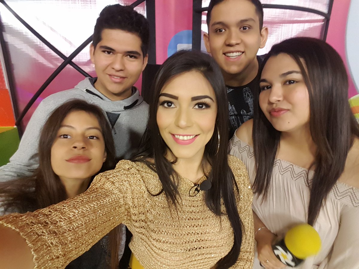 SARALYMESTA's tweet photo. "La automatización para un mundo mejor" @ehawks6199
#MultimediosLaguna #VivaWeekend #NuestraGente #LaEntrevista @ehawks6199 #EquipoDeRobótica 🤖📦🤖📦#Laguneros #FirstLaguna #Peñoles #Talento #Creatividad #TrabajoEnEquipo #torreonchido @mmtvlaguna @IndPenoles @Universidad_UAL https://t.co/7ZuZGSODLZ