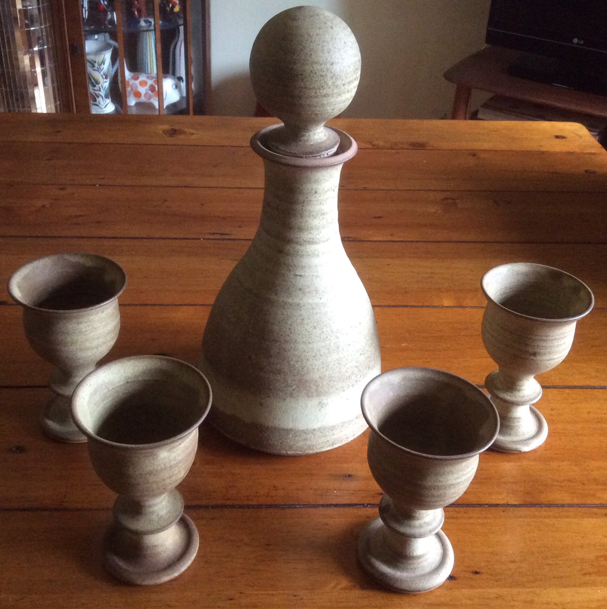 Rightangleart's tweet photo. More vintage studio pottery making its way to the gallery
https://t.co/cvuIIohMRR https://t.co/SNoCpCcyRj
