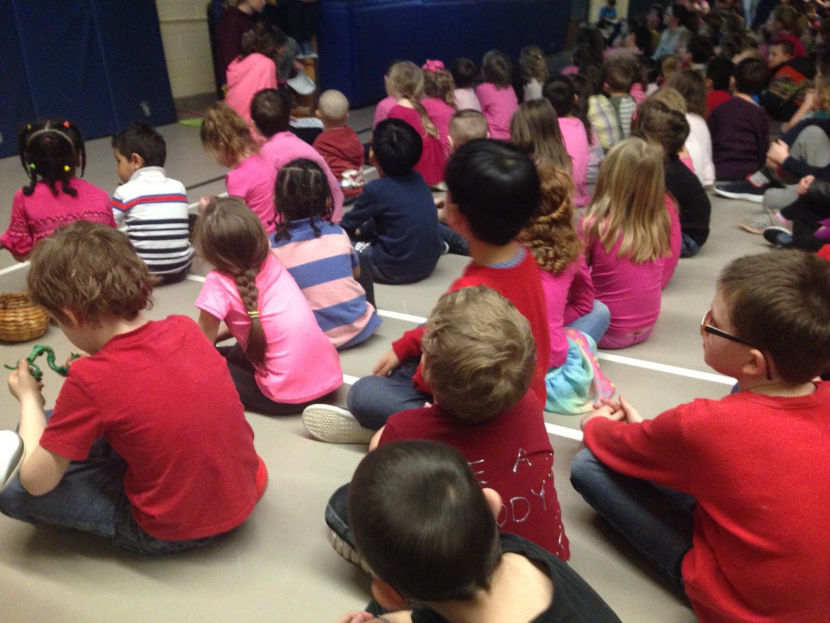 Sea of pink, let's stop bullying, <a href="/CundlesHeights/">Cundles Heights PS</a>