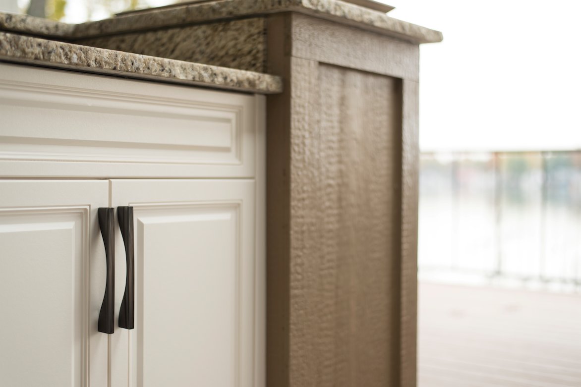 A1-1) When looking at kitchen cabinet storage form a style standpoint it’s important to place emphasis on #hardware components. While functionality is critical, it’s important to remember that the cabinets will be closed most of the time. #KBTribeChat