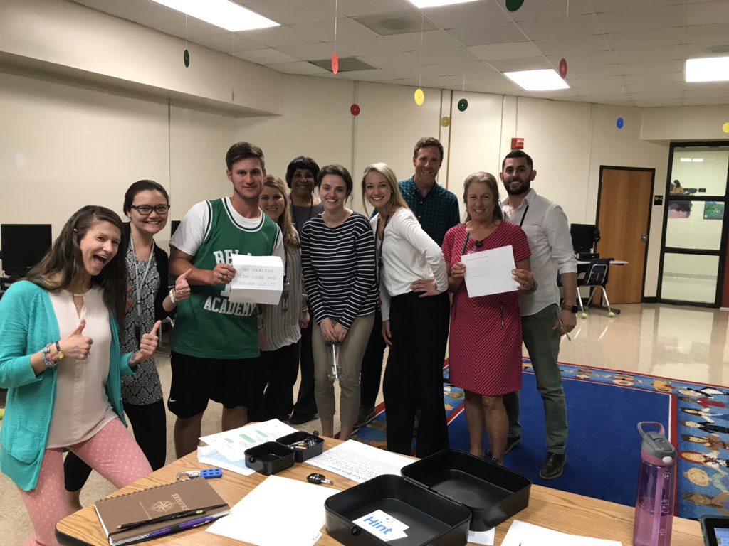 cbcoker714's tweet image. 5th grade broke out! #SRIExplores