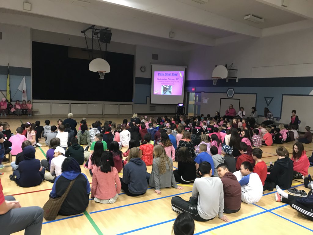 BrevoortPark's tweet photo. Words of wisdom from our students on this day to recognize our role in ending bullying: “Kind words can be kind and easy, but their echoes are truly endless” and “Being kind doesn’t cost anything, but it can make someone’s day. Choose kindness”. #PinkShirtDay #spslearn #leanonme https://t.co/GFI8WDpFc4