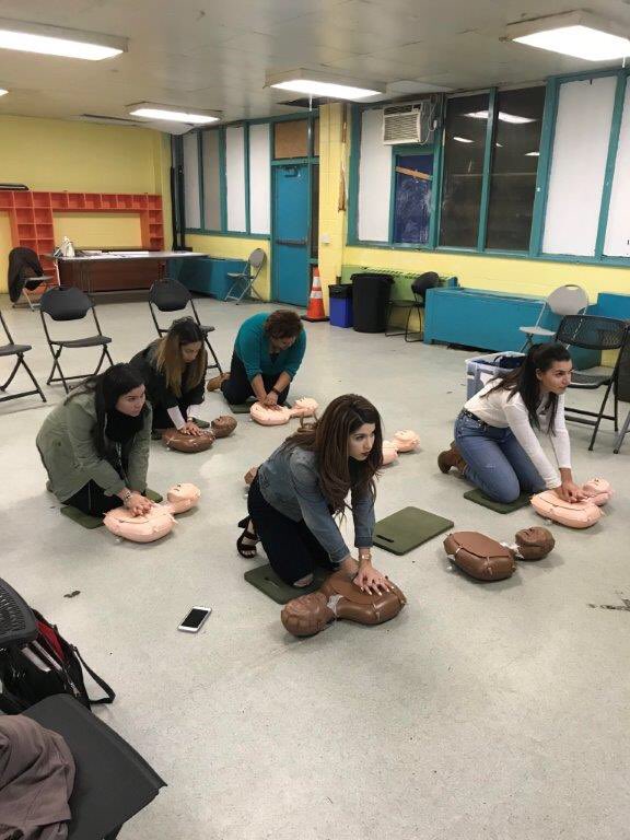 MobileCPR's tweet photo. We loved training this great group of Omega Alpha Graduate Chapter of Chi Upsilon Sigma members! Thanks for having us and being eager to learn! You were awesome! #themobilecprproject #cpr #savealife #mobilecpr #philadelphia https://t.co/u9zEi4FCjX
