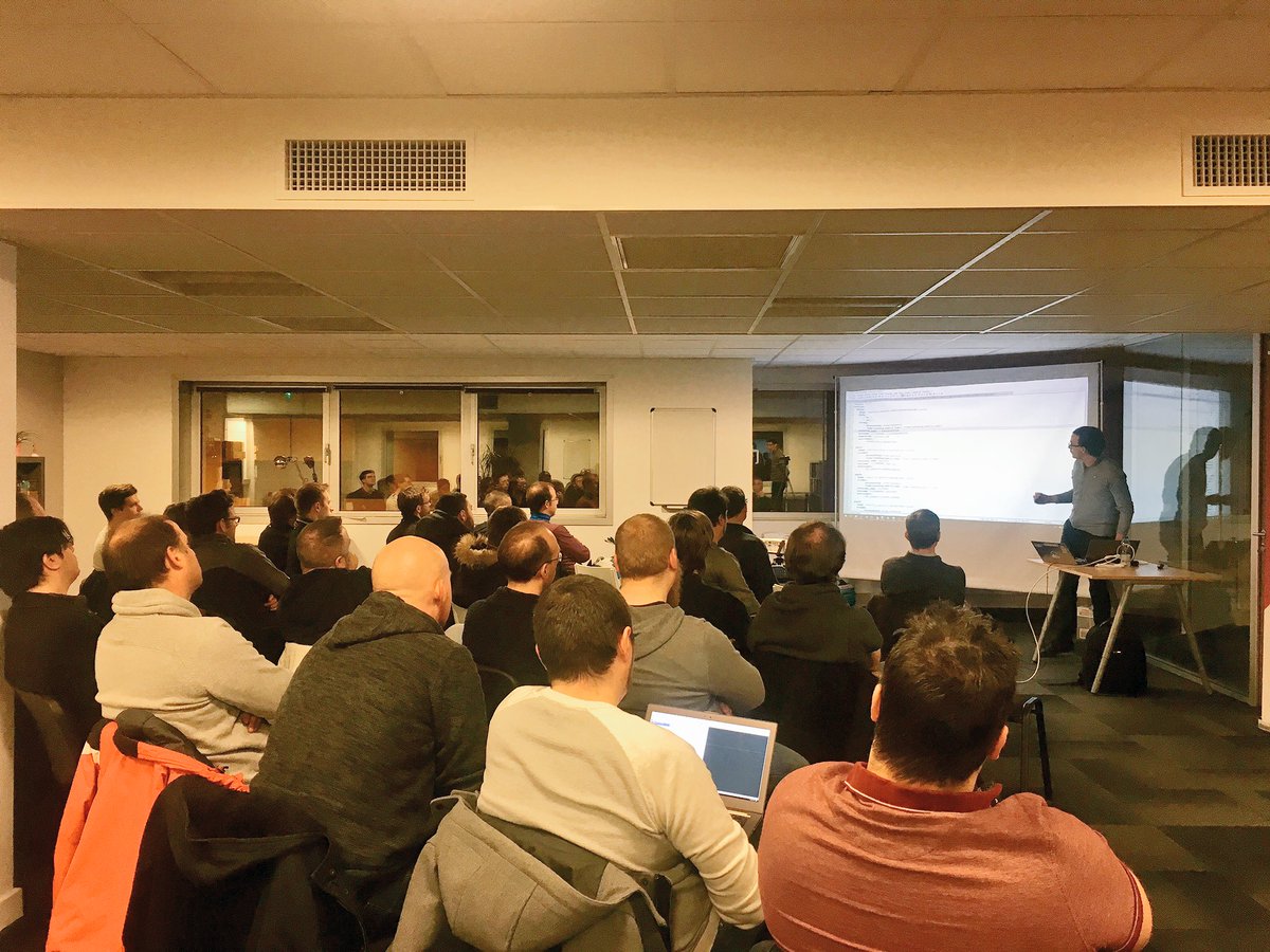 synolia's tweet photo. Mise en situation concrète d'utilisation @Docker #dockersynolia #Docker #systeam https://t.co/rZwxVtYpyR