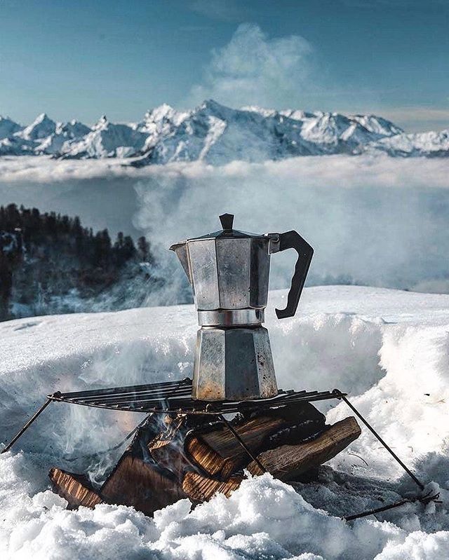 VacancesPref's tweet photo. Before a few good ski runs, a shot will hit the spot! 🇮🇹☕️ Espresso in the Swiss Alps
-
Awesome pic @hipexplore
#espresso #swissalps #Arosa #coffee #italiancoffee #caffe #ski #slopes #alps #snowboarding #skiing #sports #fitness #wintersports #freshai… https://t.co/MOFZunysFA https://t.co/RpN2gtqMHb