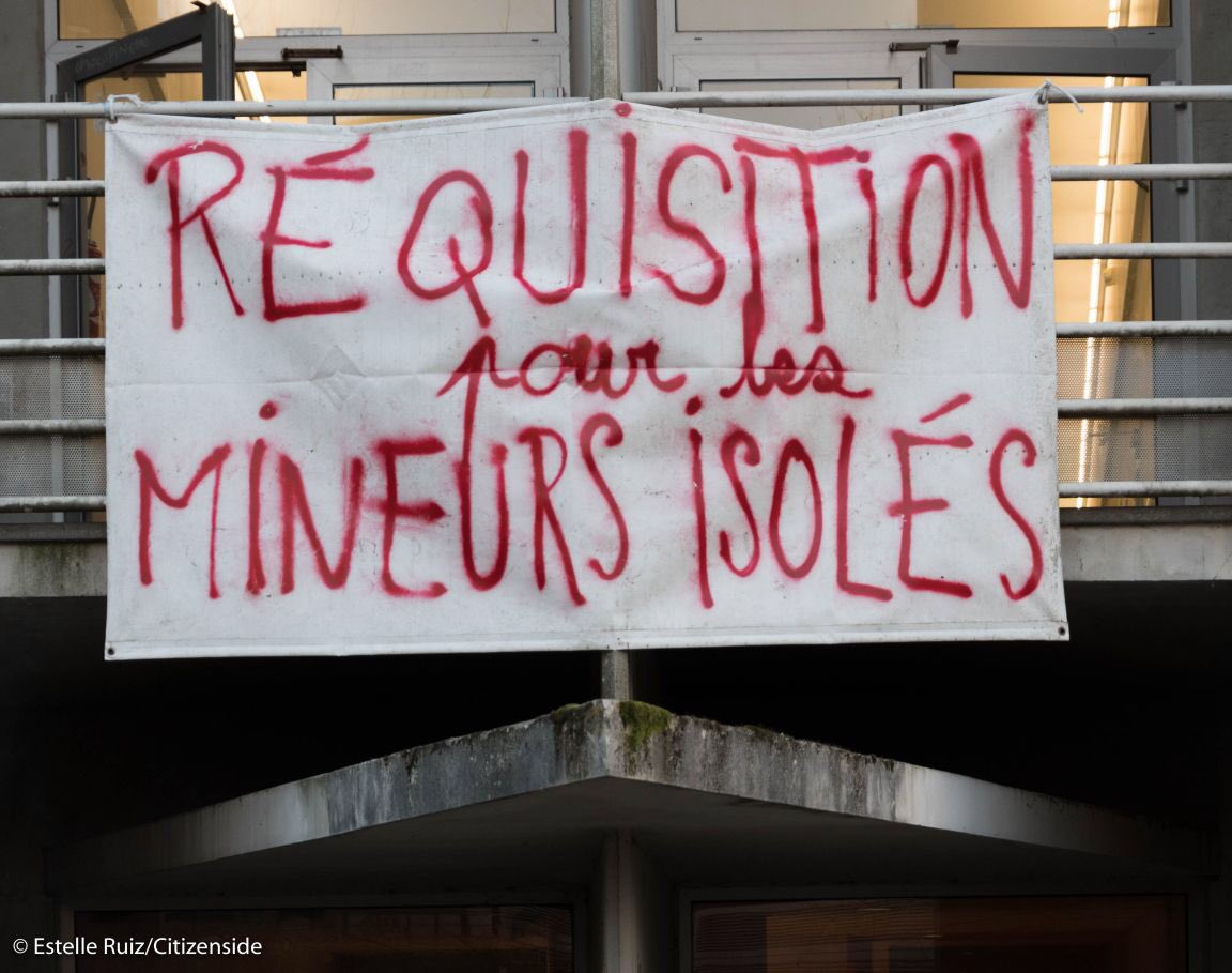 Picturenews_ER's tweet photo. Les #exilés qui occupent #Censive et le château du #Tertre @UnivNantes redoutent une #expulsion dans les prochains jours #mineursisolés #MEI #MNA #trevehivernale #nantes [story] https://t.co/AkXV9dsTHD https://t.co/wiTvPxKjdc