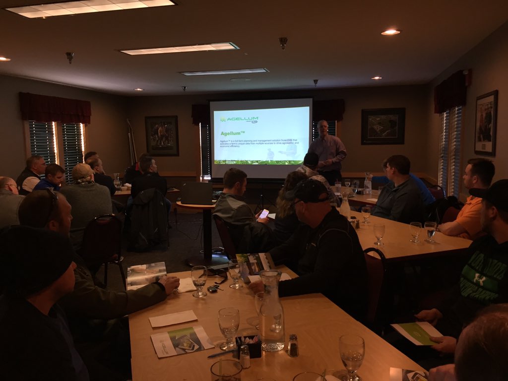 AngiePokeygf's tweet photo. Agellum & P Project Workshop for growers in Grand Forks. #agellum #CHSAgServices #AllegiantSeed #levesol https://t.co/uJEZvScCtH
