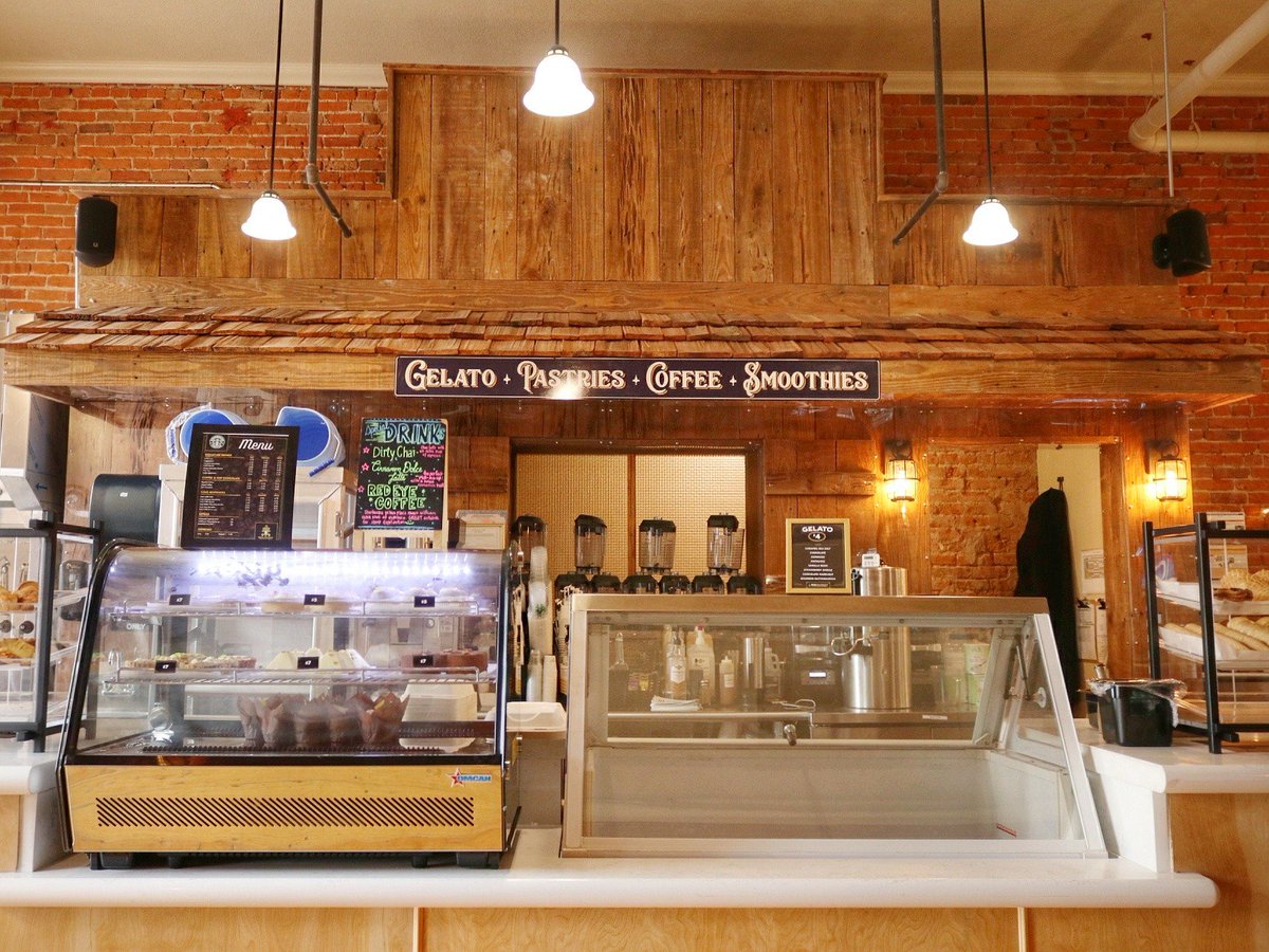 MXMarket2's tweet photo. Style you've come to expect from The Mining Exchange Hotel 😎

#coloradosprings #colorado #downtowncos #downtowncoloradosprings #mxmarket #travel #travelgram #olympiccityusa #instagram #visitcos #visitcolorado https://t.co/cs9OEBmqH1