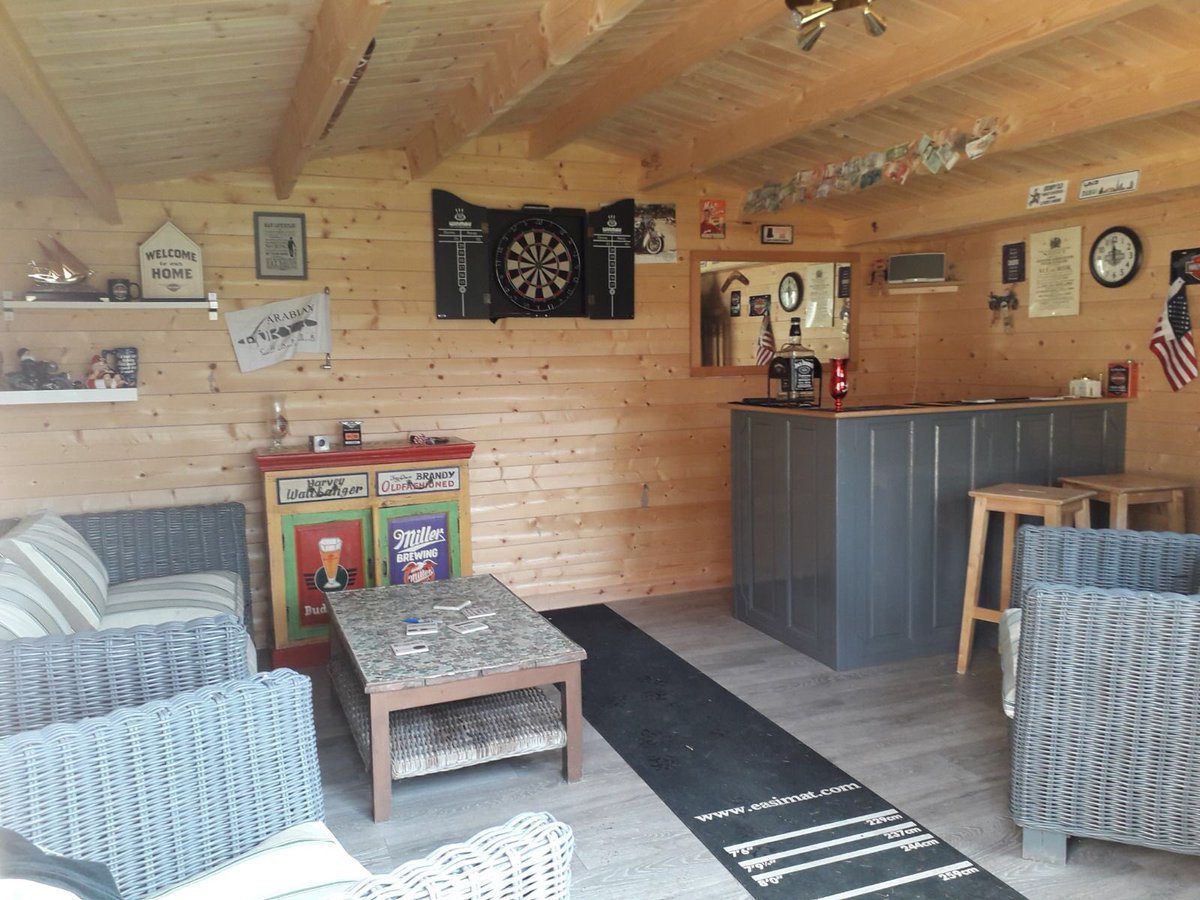Anyone for 🎯 Chill out during your stay at Larchfield in our log cabin. BYOB 
#weehiddengem #bikerswelcome#highlandhospitality #byob #darts #inverness #contin #highlands #scotland #scottishhighlands #visitscotland #explorescotland #northcoast500 #scottishscenery  #whisky