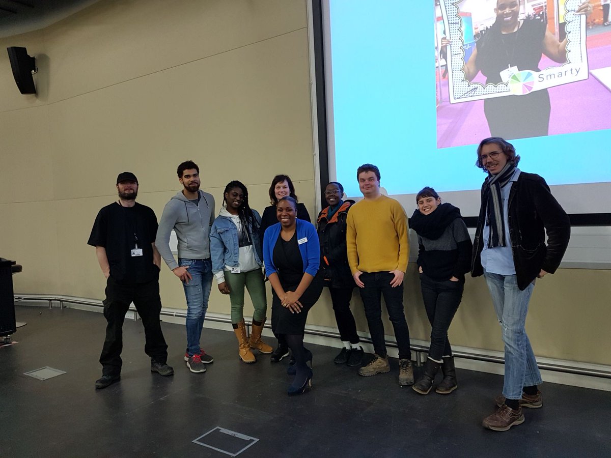 LeepAcademy's tweet photo. #iod99 What inspires me.
Supporting aspiring and thriving business owners who brave the snow and other #elements to attend sessions to help them #stepupandgrow. I love the #collaboration @RavensbourneUK https://t.co/k2DAWXyd4Y