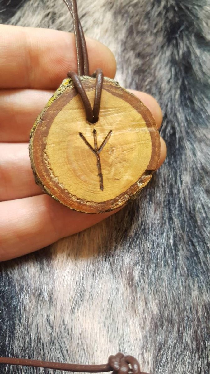 craftysaxon's tweet photo. Let go. Reach up
Algiz #rune #pendant now on etsy

https://t.co/niZIjfavTB

#norse #viking #vikingsofinstagram #witchythings #pagan #paganism #witchesofinstagram #runecasting #anglosaxon #etsy #etsyshop #runecasting #elderfuthark #futhak #medievalmarket #asatru https://t.co/HXZRB4wd9h