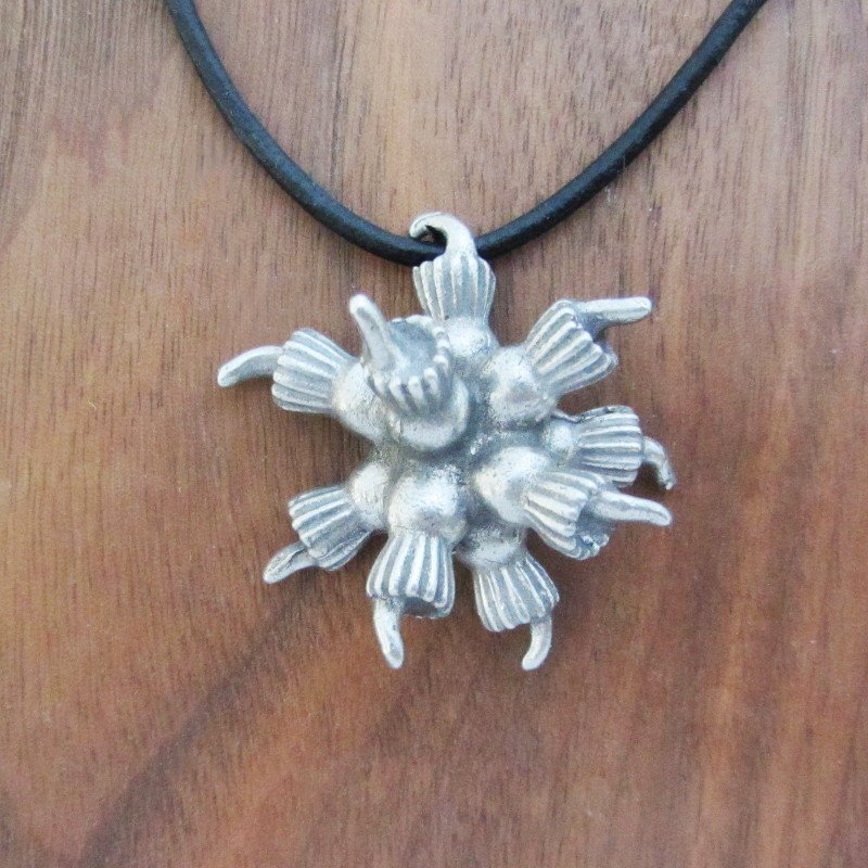 tlrcustom's tweet photo. An emblem of humble beginnings and of boundless potential! #Choanoflagellate colony necklace now available. https://t.co/JKTQSNg9WL or https://t.co/Jcf3XdHjy3 #microbiology #sciart #taylorcustom https://t.co/9PuAIS9tvM