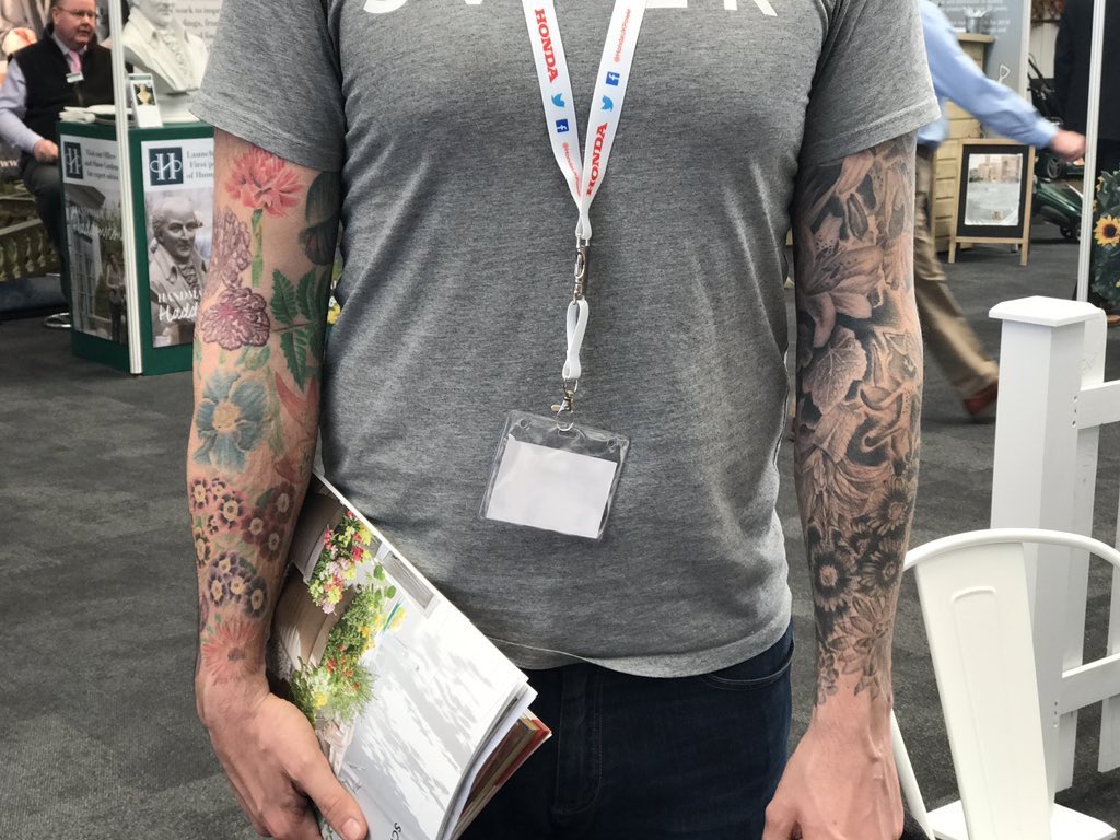 mr_plantgeek's tweet photo. I was interviewed about my tattoos today, and the piece will be coming up soon on @BBCLeicester with @bridgetrl ! 📻 Special shoutout to my artist @willylangford, based in Suffolk 💉 https://t.co/wamJ6lll8K