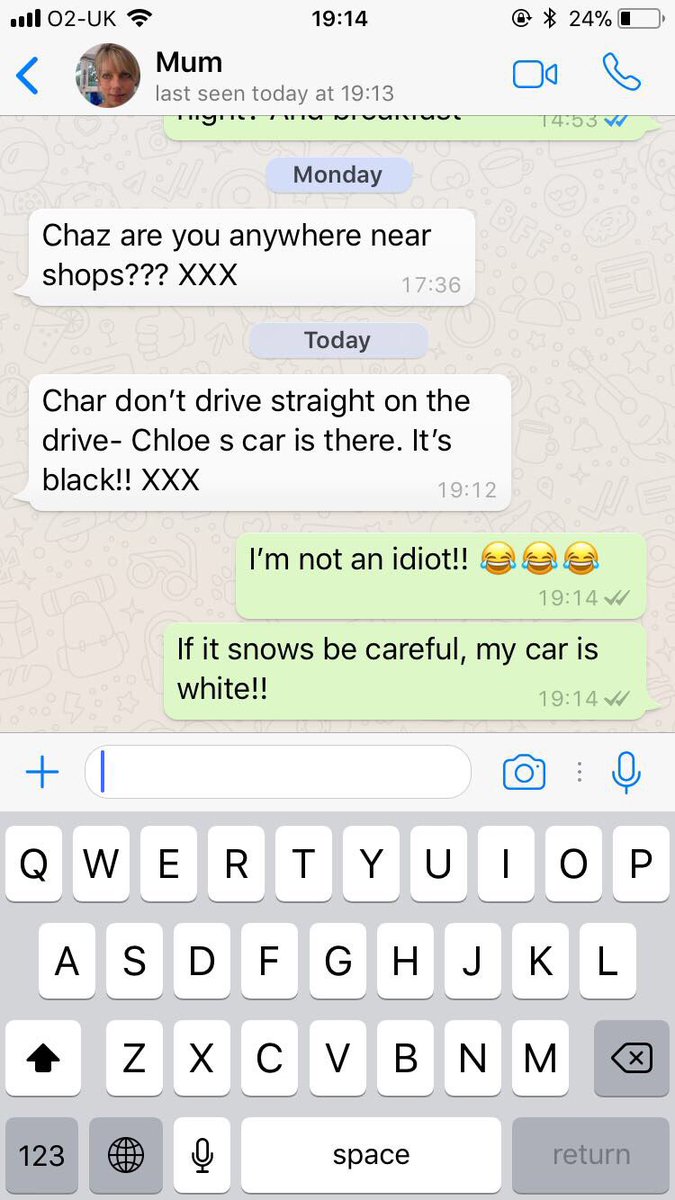 ChloeGoodrum's tweet photo. My mum and brothers messages 🤣🤣🤣🤣 https://t.co/e7zS2KCLIH