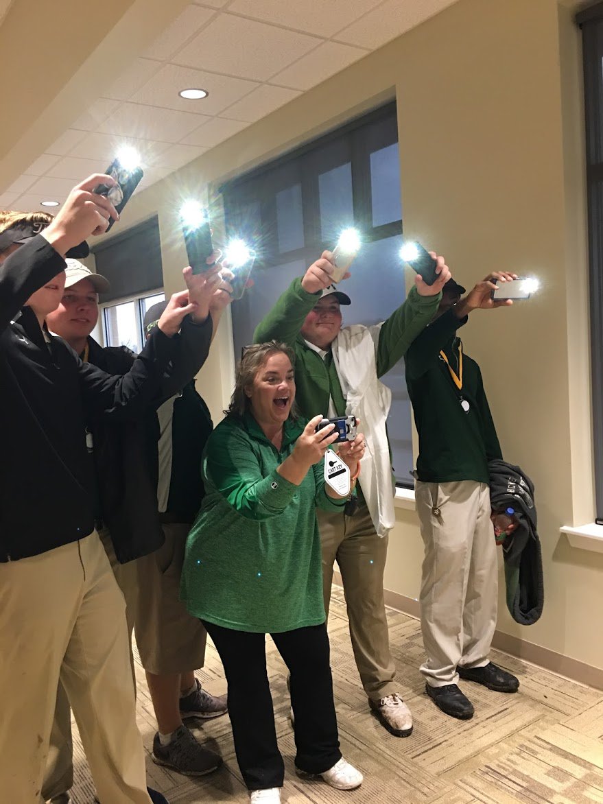 Naaman Golf's got paparazzi everywhere!