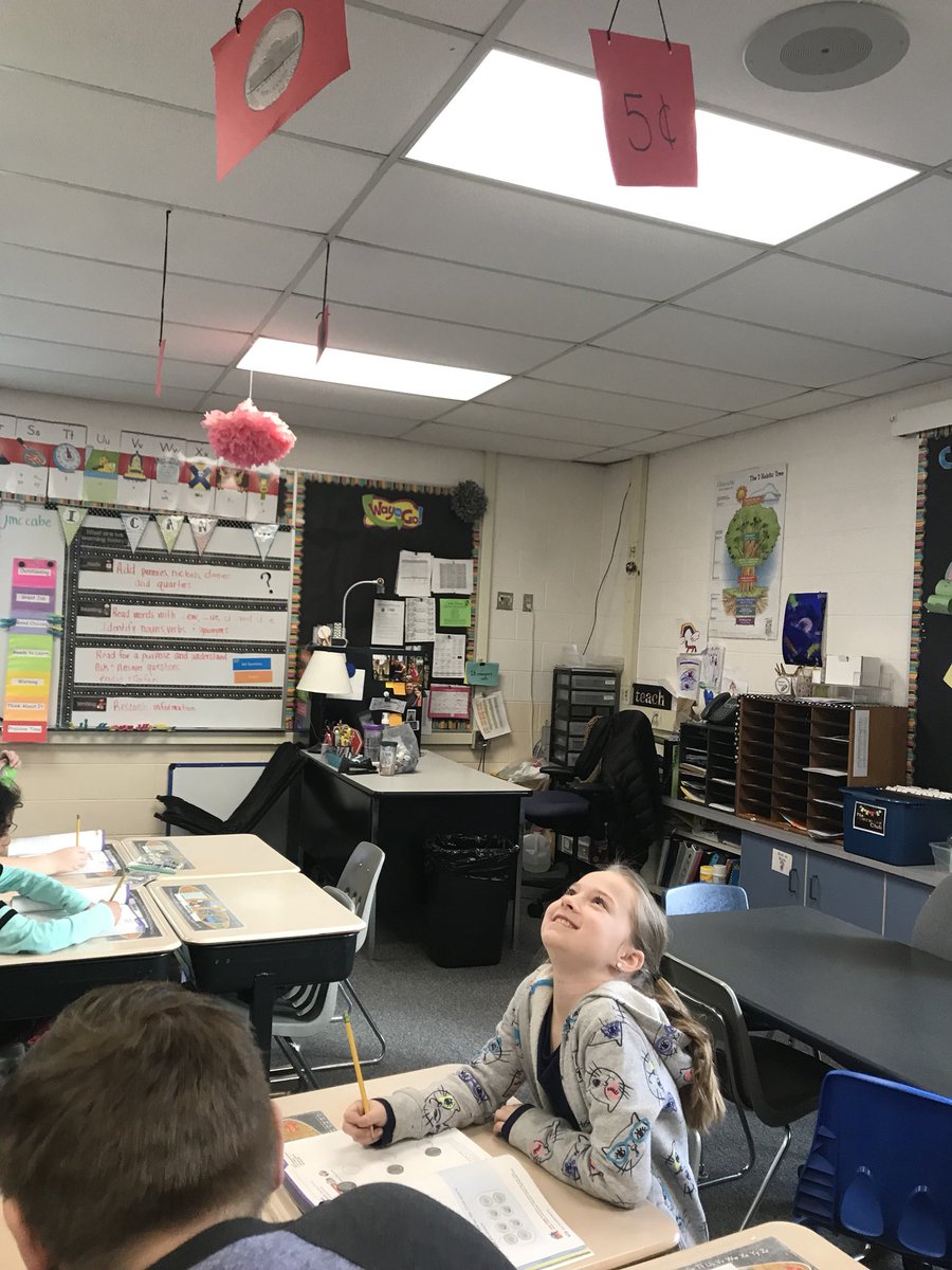 JmccabeMccabe's tweet photo. Using resources for money! #MortonElStars https://t.co/SStHAJxfV6
