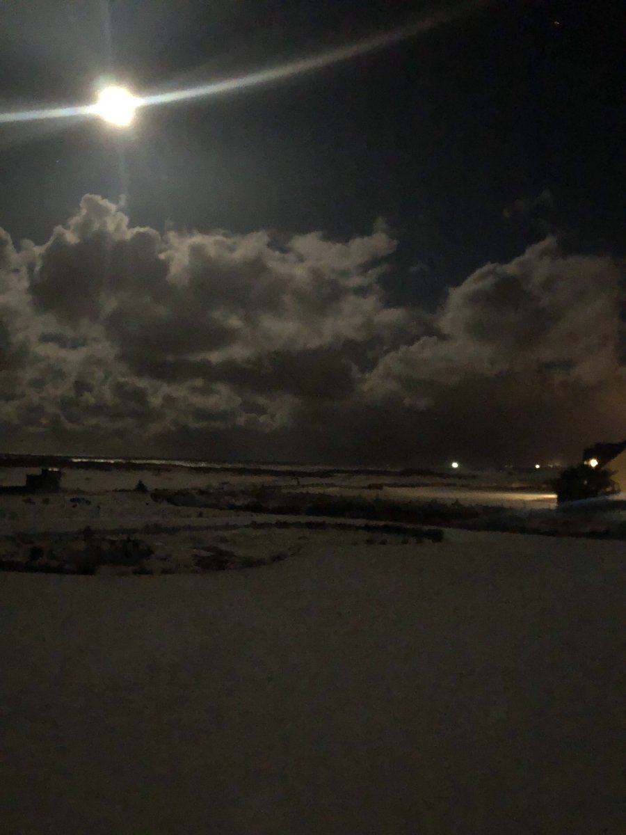 JGA1T's tweet photo. @WindyWilson88 The Beast is on his tea break! #BeastFaeTheEast #Inverallochy 3rd light from right is #RattrayLighthouse #StCombs #lovescotland #nofilter #iphoneootiwindae π³βοΈπ https://t.co/xhbXT3evLl