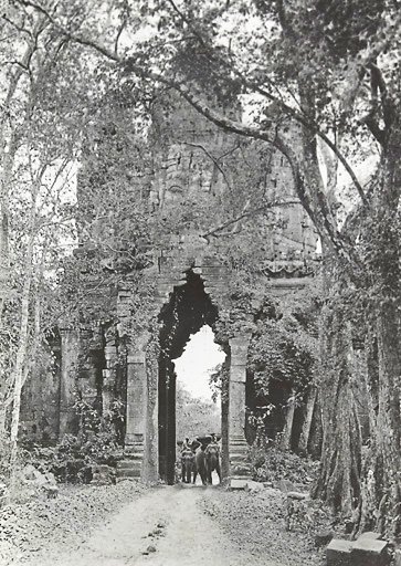 Historic picture of the North Gate to Angkor Thom