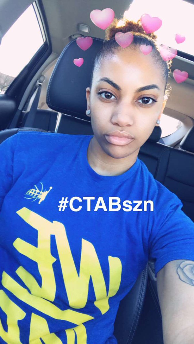 DaniRobinson___'s tweet image. #coachrob 🏀⛹🏽‍♀️