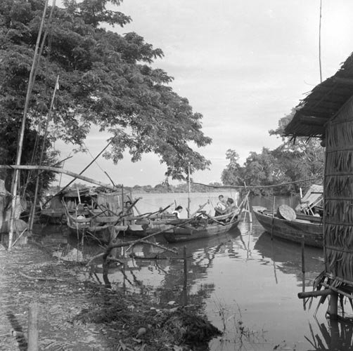 Tonle Sap fishing village