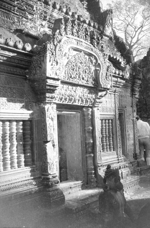 historic picture of Banteay Srei temple