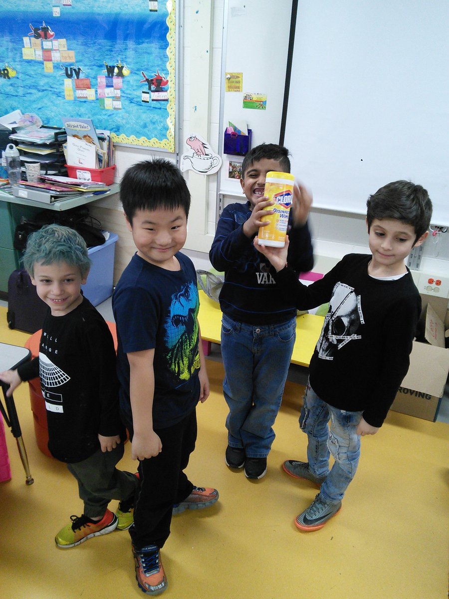 MrsKavsCoaching's tweet photo. Dr. Seuss STEM challenge- Build a nest to protect an egg from Horton the elephant.#DrSeussWeek https://t.co/IVtqH1drcq