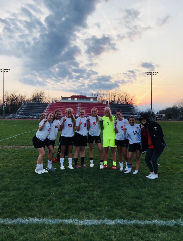 HAPPY BIRTHDAY!!! 🎉🎉 miss going to basketball/ football games with ya and watching your dance battles😂😂 love you and hope your day is great💜