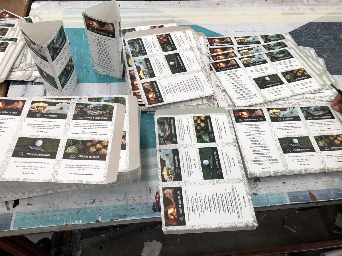 Chroma_impresos's tweet photo. Entrega de Tent Card impreso 4X0 sobre cartulina sulfurada de 14 pts con laminado mate, suaje y cinta doble cara #Offset #Imprenta #Chroma https://t.co/95XYqalA0V