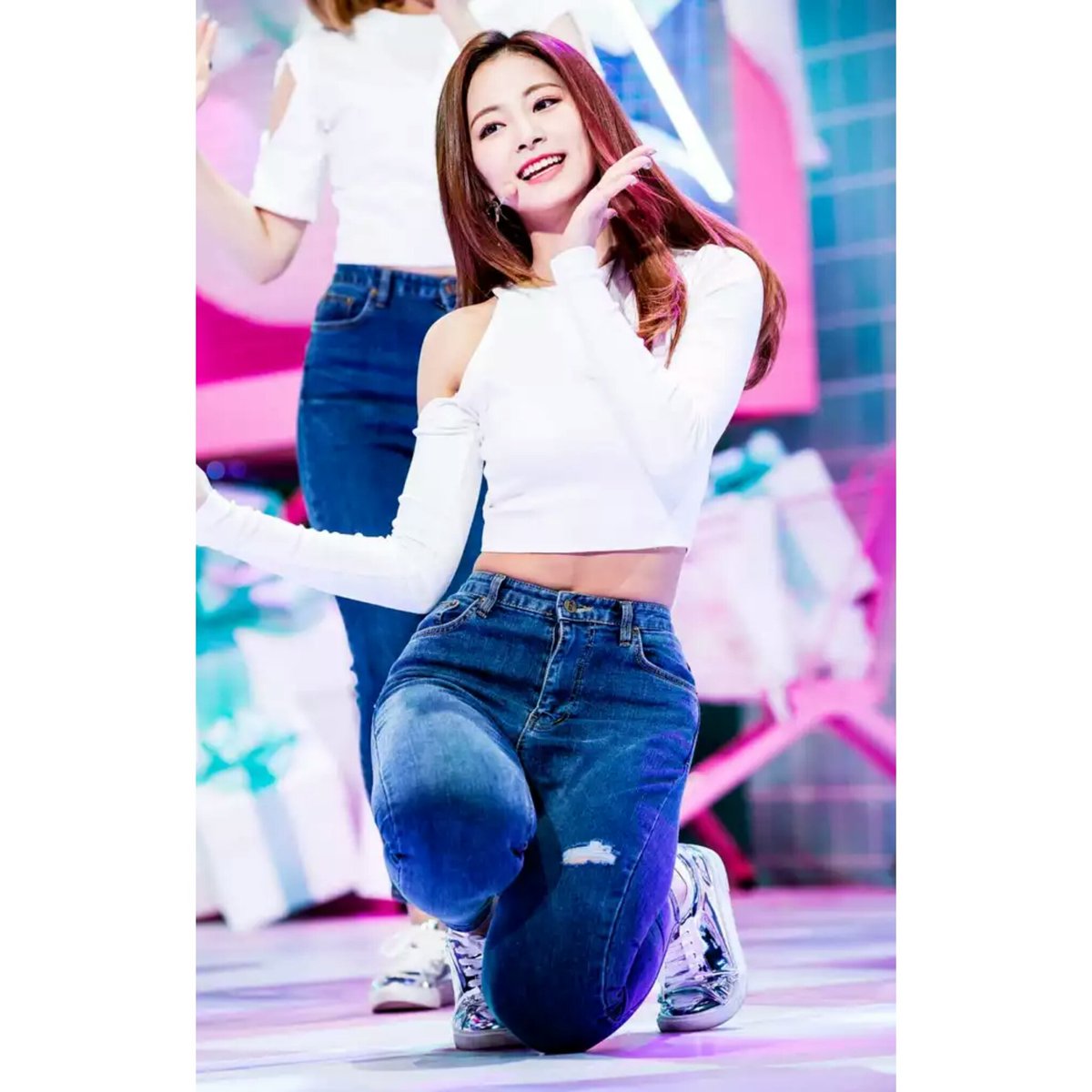 توییتر Chou Tzuyu 쯔위 Paraguay در توییتر Tzuyu En Sbs Inkigayo 17 12 17 Heart Shaker Merry Amp Happy Twice 트와이스 Tzuyu 쯔위 Oneinamillion Once Nayeon Jeongyeon Momo Sana Jihyo توییتر Chou Tzuyu 쯔위 Paraguay در توییتر Tzuyu En Sbs Inkigayo 17 12 17 Heart Shaker Merry Amp Happy Twice 트와이스 Tzuyu 쯔위 Oneinamillion Once Nayeon Jeongyeon Momo Sana Jihyo