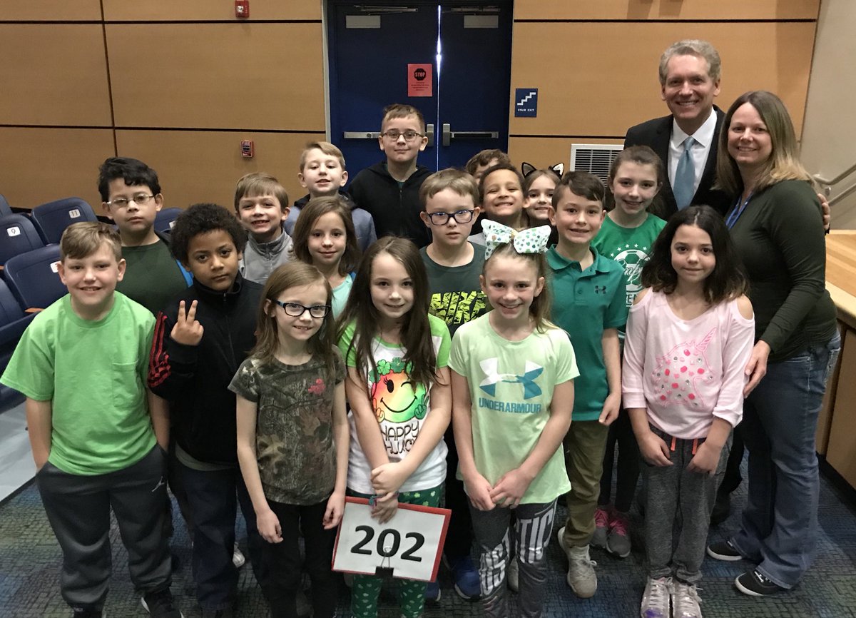 CShbutler's tweet photo. Thank you @mikeclarkWTAE !!!   You are such an inspiration for our students with your enthusiasm for Reading!!!!  ❤️💕❤️ https://t.co/8VNBYgPAq9