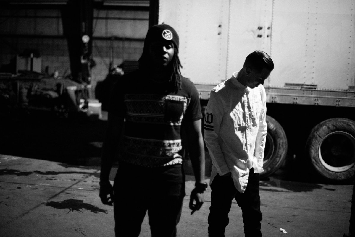 iamdougiekent's tweet image. Her favorite duo.🌹