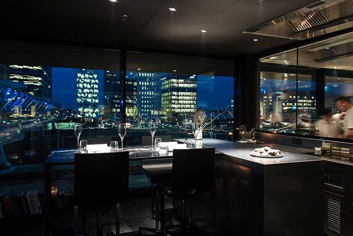 norvegefr's tweet photo. #guidemichelin2018 : 6 #restaurants norvégiens récompensés : @GaltOslo ⭐@Rest_statholder⭐ @Kontrast_Oslo @maaemo ⭐⭐⭐#RENAA ⭐ et @sabiomakase ⭐ Gratulerer ! 🇧🇻#michelinguidenordic2018 Actu : https://t.co/4KfduElkhV https://t.co/Jc5UfanmuW