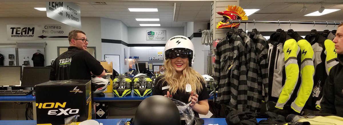 Team_WL's tweet photo. Cyborg Ashlee #BadSpringTrainingSigns https://t.co/a4TWBhMSJW