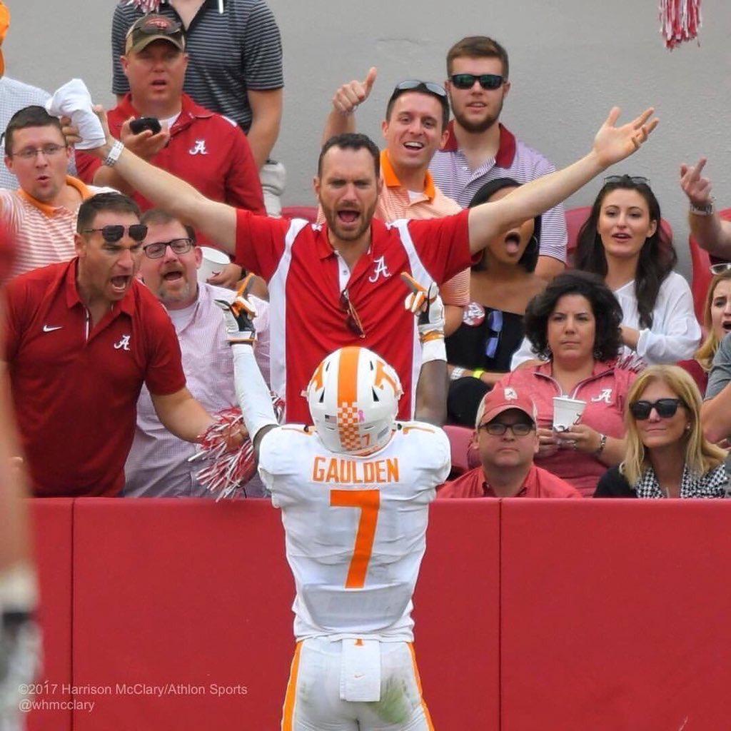 OutKickBets's tweet photo. we have a couple suggestions for the Neyland Stadium Jumbotron https://t.co/LfFRYYkWqH
