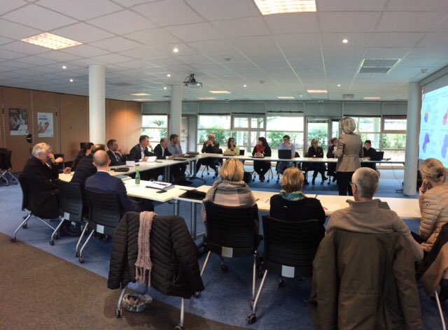 Avec <a href="/mattei_antoine/">Antoine Mattei</a>, 1ère réunion #MaCirco #millésime #2018 animée avec brio par <a href="/verstraete_axa/">Sandrine Verstraete</a>, sous l’œil bienveillant &amp; confiant de Jacques PACTON, qui ne cesse de nous inspirer #AXA #SudOuest #coupdechapeau #reconnaissance #fierdenotremetier