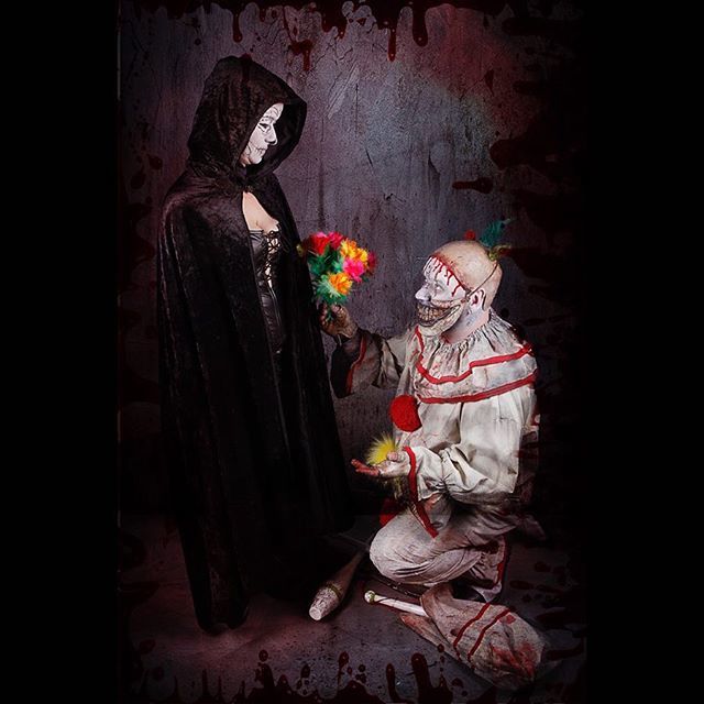 TimePunkPhoto's tweet photo. And they say that romance is dead lol!!
•
•
Digital artwork by me @timepunkchronicles •
Shot by John from @futurechronicles •
Cosplay by @hellbender_studio •
•
#birminghamhorrorcon #birminghamhorrorcon2018 #timepunkchronicles #futurechronicles #t… https://t.co/8HW8I0auM1 https://t.co/FrScR6mDdF