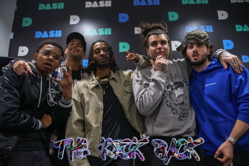 hellacloutshow's tweet photo. #TheKickBackShow is always up to somethings 😈 tune into the #DiscoverChannel #DashRadio @ 7pm to hear all about all this madness 🙌🏼 @dash_radio https://t.co/g1WGGEqRkU