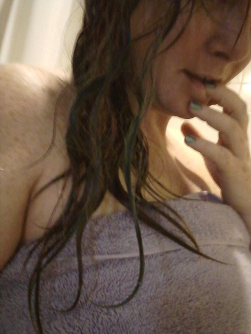 Getting  in the shower,  so I am clean and pretty  for cam tonight... am all wet now!! https://t.co/<a href="/tag/mvsales"class="tags"><span>#mvsales</span></a>