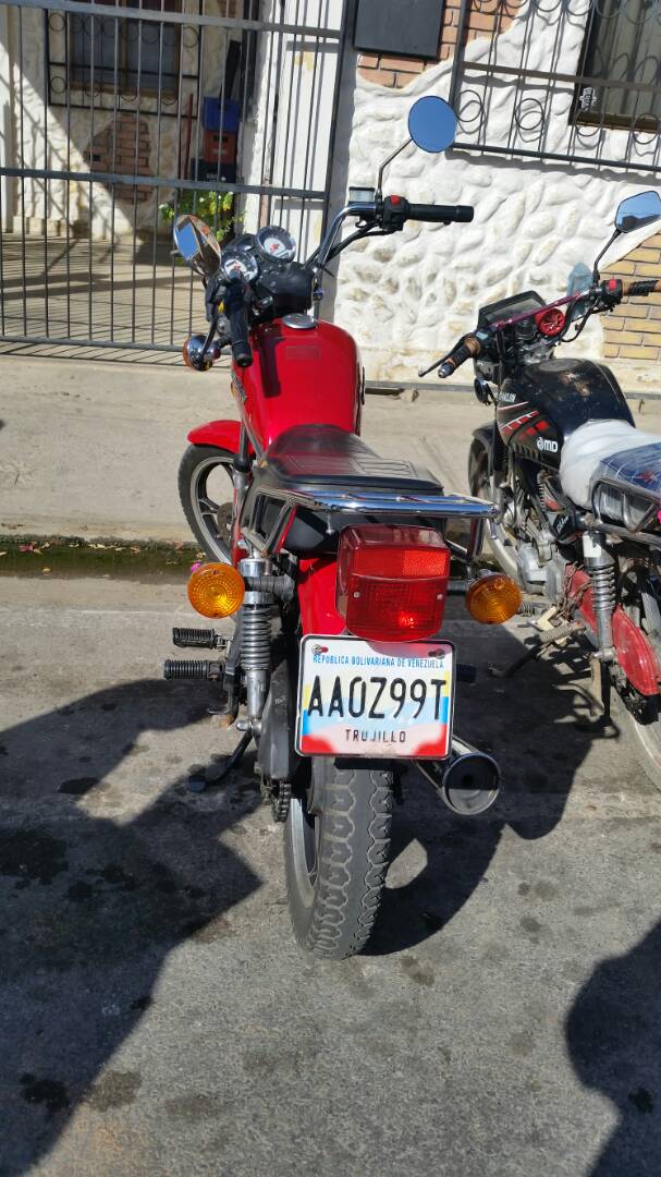 enlaccicpc_intt's tweet image. #CICPC La oficina Enlace CICPC-INTT  BARCELONA, recupero un vehiculo clase moto. Marca: Keeway, Modelo: Owen. Placa: AA0Z99T, SOLICITADA por la Sub Delegacion Barcelona, de fecha 02/05/2014 expediente J-076.896 por el delito de Robo. #Cicpcprevencion #prensacicpc #douglasricovzla