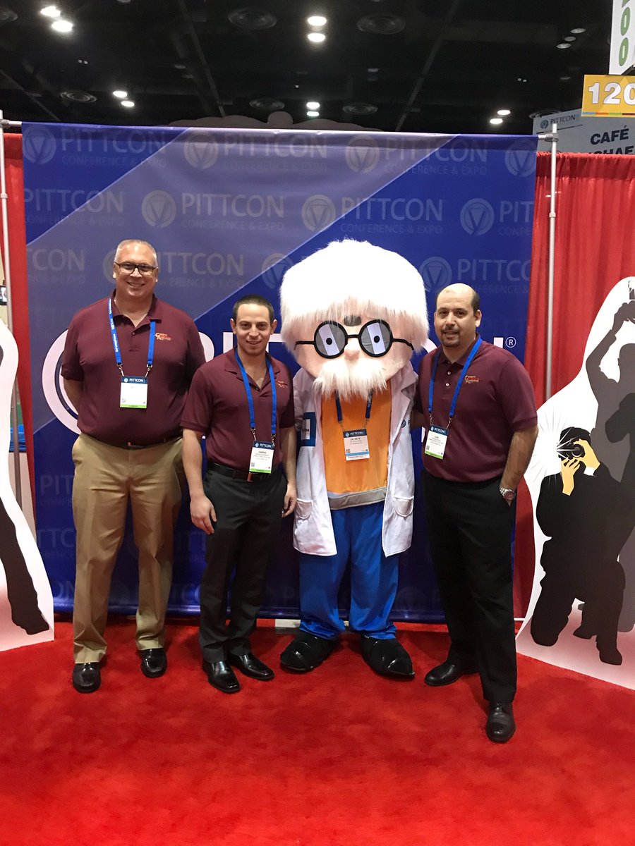 Compco's tweet photo. Look who we ran into at @Pittcon ! Come see us at booth 1935! #pittcon #compco #analytical #lab #service #gcservice #msservice https://t.co/22IZfuowef